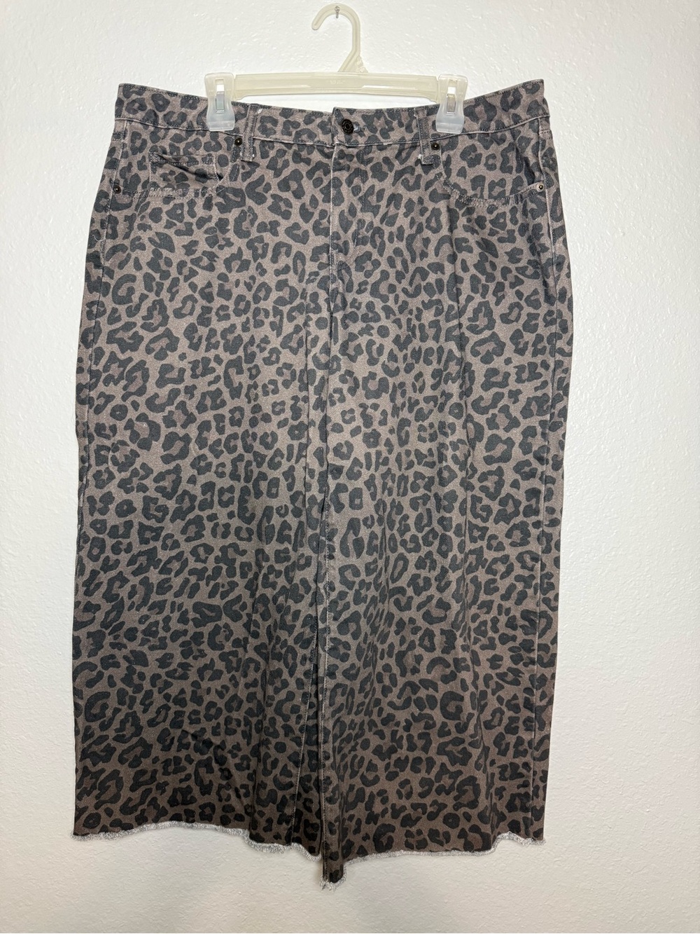 Wild Fable Low-Rise Baggy Leopard Print Denim Jeans Brown Black‎ Women Size 14